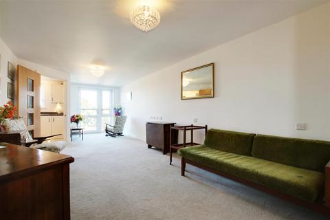 1 bedroom apartment for sale, Pegs Lane, Hertford