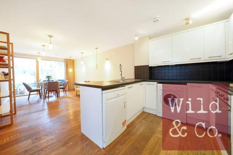 2 bedroom flat for sale, Mears Close, Whitechapel