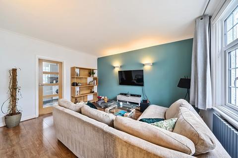 2 bedroom terraced house for sale, Garden City, Edgware, Greater London. HA8 7NQ