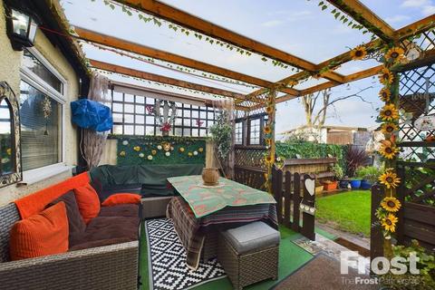 53 Southcote Avenue, Feltham, TW13 4EQ