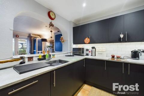 53 Southcote Avenue, Feltham, TW13 4EQ