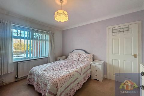 2 bedroom semi-detached bungalow for sale, Preston New Road, Southport PR9