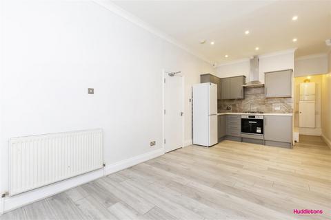 3 bedroom flat to rent, 130 Chalton Street, London NW1