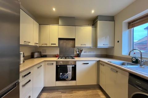 2 bedroom end of terrace house to rent, Exeter EX2