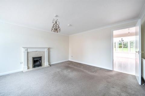 3 bedroom detached house to rent, Amersham Way, Measham, Swadlincote, Leicestershire, DE12