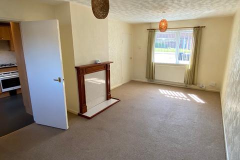 3 bedroom terraced house to rent, Broadmead Avenue, Northampton, NN3 2RR