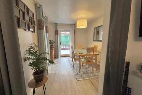 16 Kirkman Close, Manchester, M18 7EA