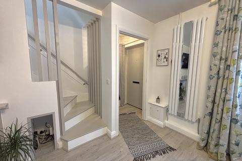 16 Kirkman Close, Manchester, M18 7EA
