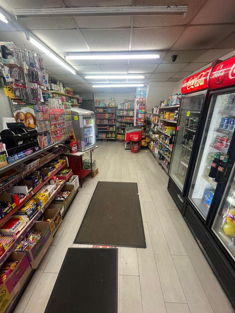 Off-Licence Shop to Let on High Road, Ilford