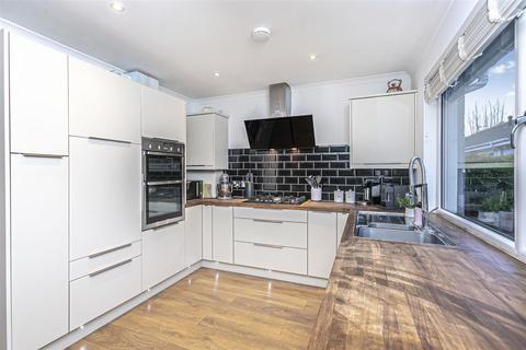 12 Argyll Place, Saline, Dunfermline, KY12 9UW
