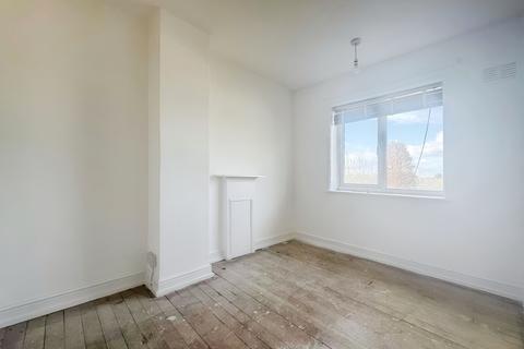 3 bedroom end of terrace house to rent, Boundfield Road London SE6