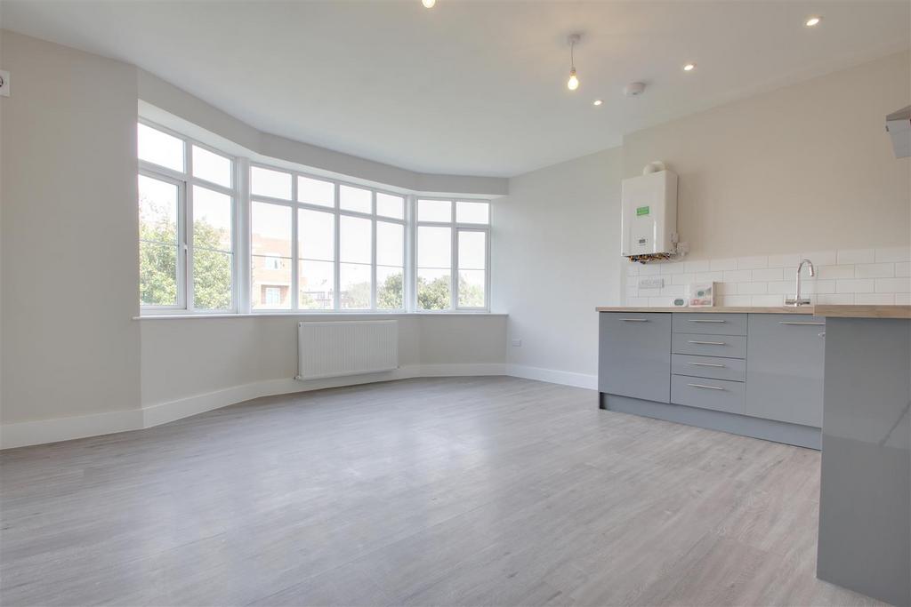 Open Plan Lounge Kitchen