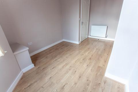 1 bedroom flat to rent, Westgate Road, L15 5BA,