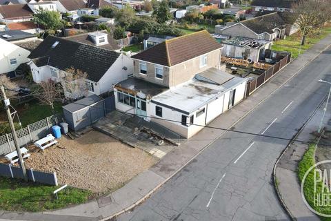 Mixed use for sale, Lowestoft Road, Carlton Colville, Suffolk