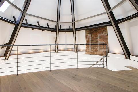 2 bedroom penthouse to rent, Tooley Street, Shad Thames, London