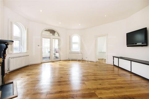 2 bedroom penthouse to rent, Tooley Street, Shad Thames, London