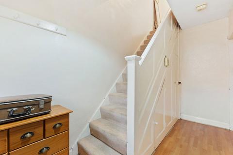 3 bedroom terraced house for sale, Railway View, Kettering NN16