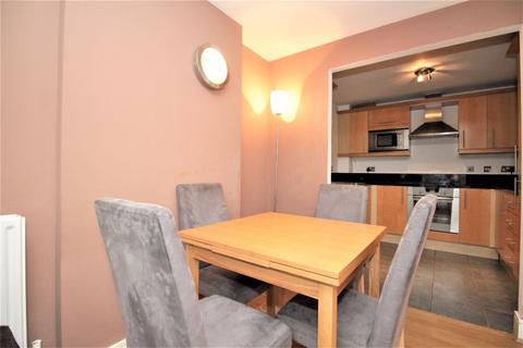 2 bedroom apartment to rent, Gainsborough House, Cassiliss Road, Canary Wharf E14