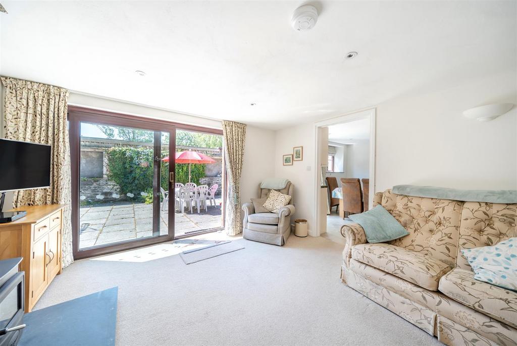 Annexe Living Room.jpg
