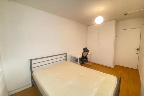 House share to rent, Adelaide Road, Belsize Park