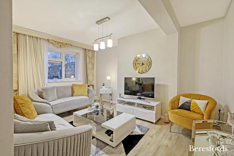 59 Bell Avenue, Romford, RM3 7DH