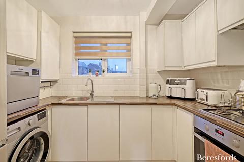59 Bell Avenue, Romford, RM3 7DH