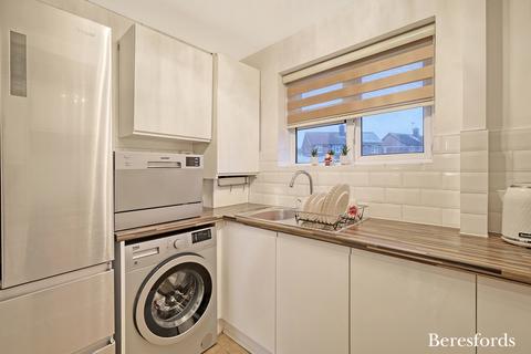 59 Bell Avenue, Romford, RM3 7DH