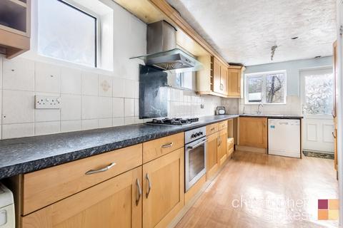 3 bedroom end of terrace house for sale, Lakeside Road, Cheshunt, Waltham Cross, Hertfordshire, EN8 0EX