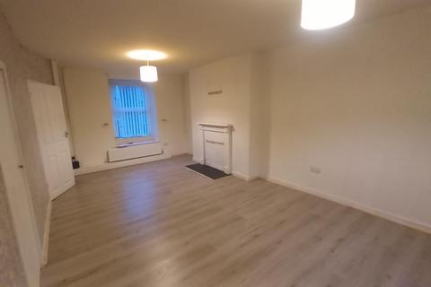 2 bedroom terraced house to rent, High Street, Blaenau Ffestiniog