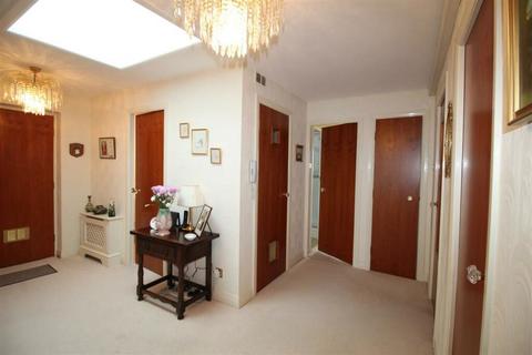 3 bedroom flat for sale, The Majestic, North Promenade, Lytham St. Annes, Lytham St. Annes, FY8 2LZ