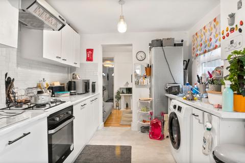 2 bedroom terraced house for sale, Goldsmith Road, London E17