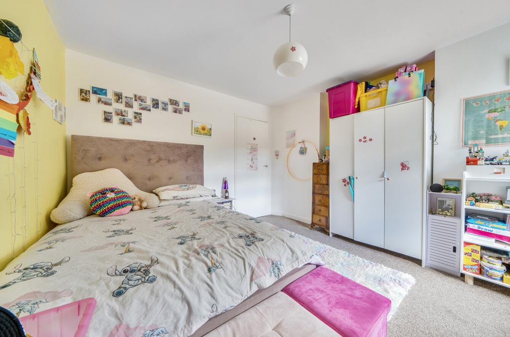 1313836 17 685989...