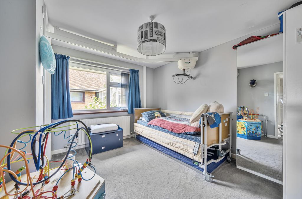 1313836 20 685989...