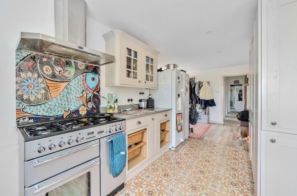 1313836 12 685988...