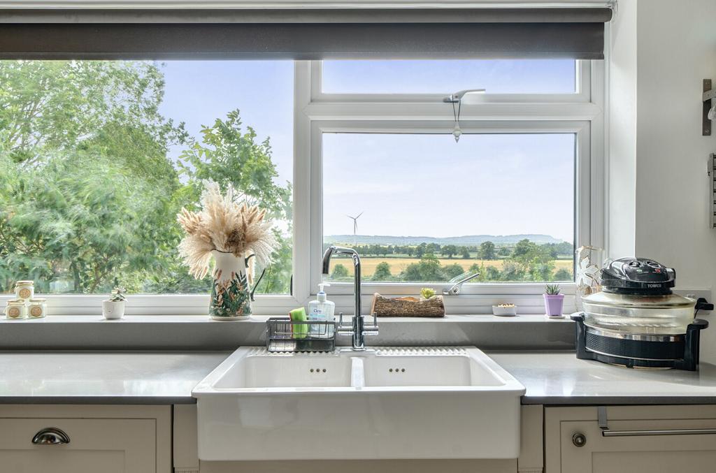 1313836 11 685988...