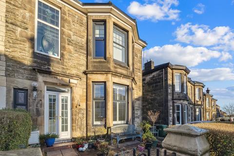 107 Mount Annan Drive, Mount Florida, Glasgow, G44 4RX