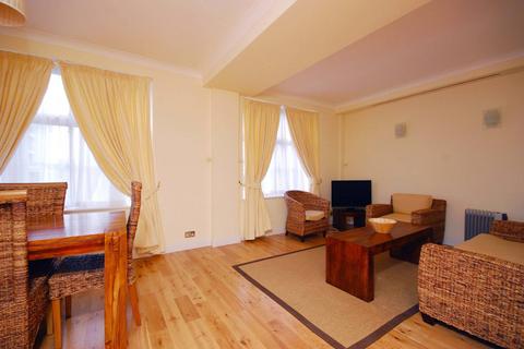 2 bedroom flat to rent, Carrington House, Mayfair, London, W1J