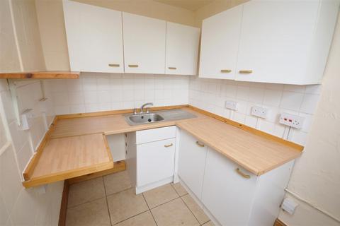 2 bedroom flat to rent, The Steppes, Ullingswick HR1