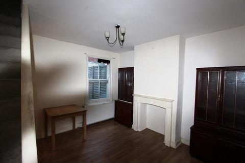 2 bedroom terraced house for sale, Chamberlain Road, Chatham ME4