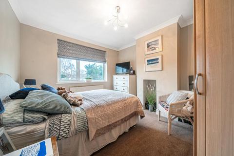 3 bedroom semi-detached house for sale, Oakdene Avenue, Chislehurst