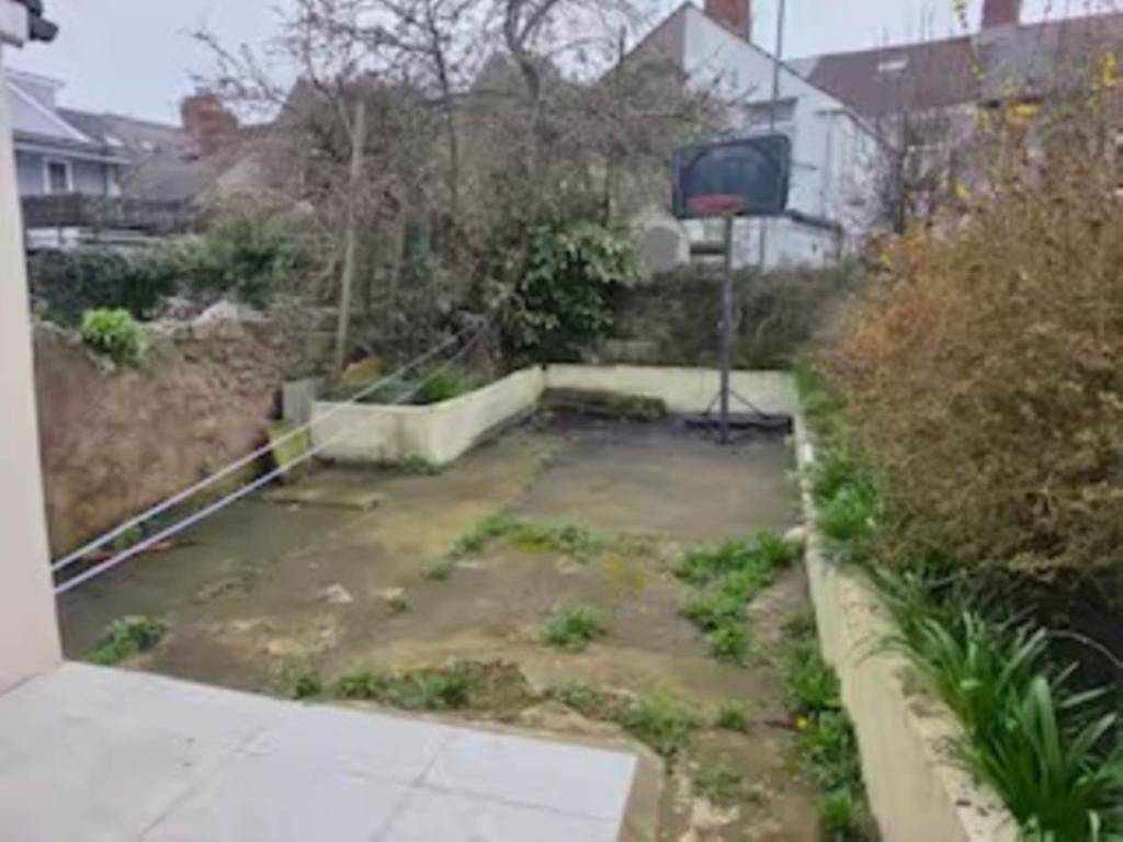 Apartment in Cardiff - View 3