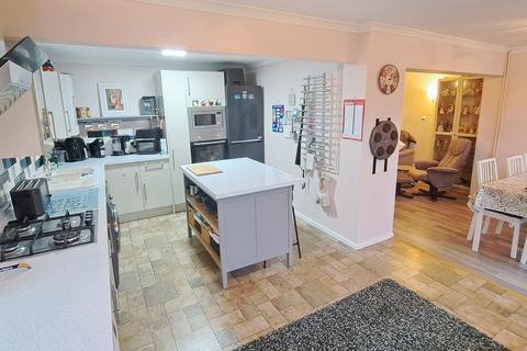 4 bedroom semi-detached bungalow for sale, Cavanna Close, Gosport PO13