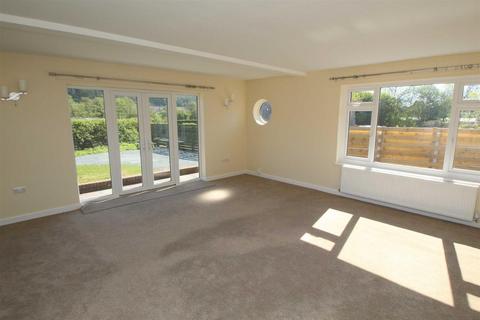 3 bedroom detached bungalow to rent, Porth Y Waen, Oswestry