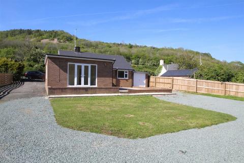 3 bedroom detached bungalow to rent, Porth Y Waen, Oswestry