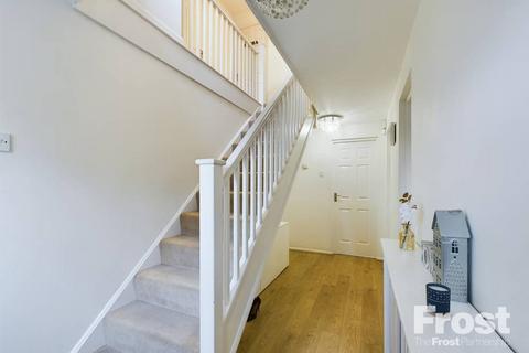 4 bedroom detached house for sale, Sykes Drive, Staines-upon-Thames, Surrey, TW18