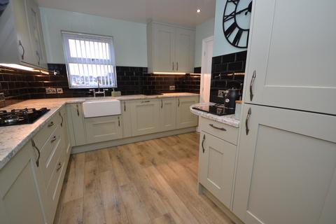 4 bedroom semi-detached house for sale, Thamesbrook, Hull HU7