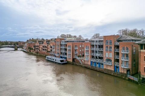 2 bedroom apartment for sale, Emperors Wharf, Skeldergate, York, YO1 6DQ