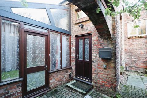 1 bedroom townhouse for sale, Priory Street, York