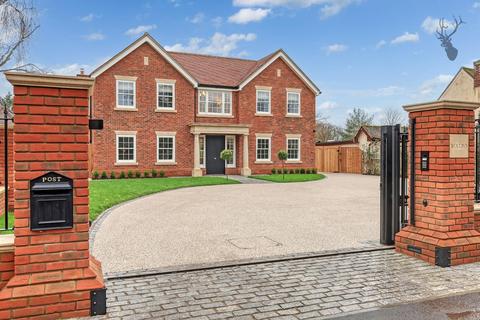 5 bedroom detached house for sale, Homestead Road, Ramsden Bellhouse, Billericay