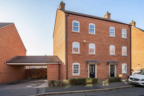 4 bedroom semi-detached house for sale, Cantley Road, Bedford